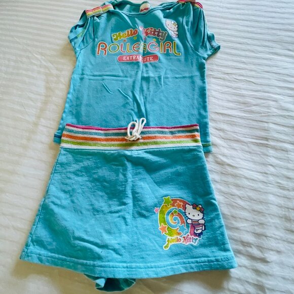 Hello Kitty Matching (Set) Top and Skorts (Shorts/Skirt). SANRIO. - Picture 3 of 14